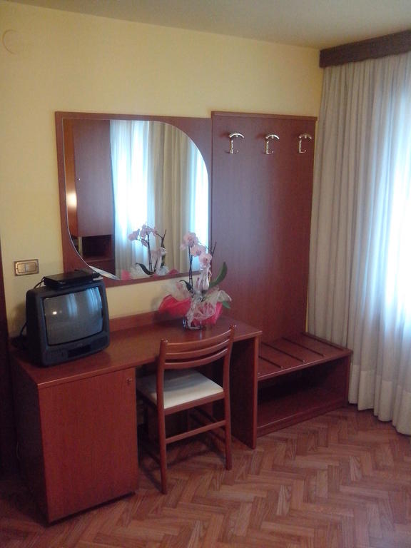 Hotel Monte Fior Foza 部屋 写真